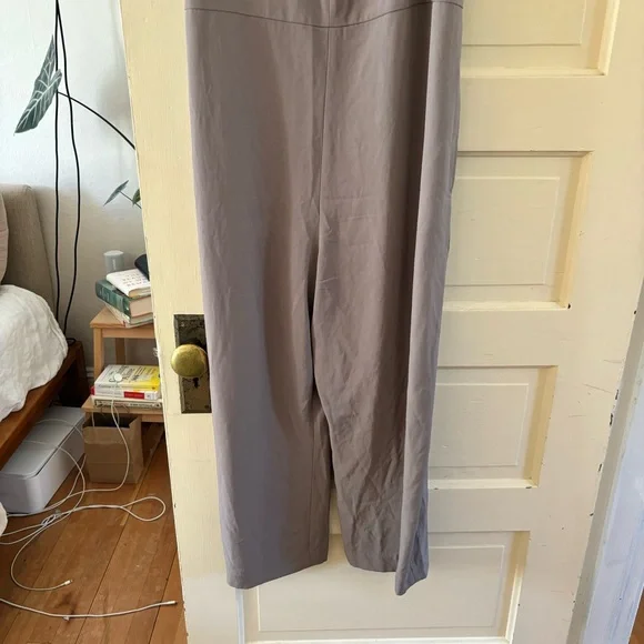 Everlane jumpsuit with pockets - Picture 2 of 4